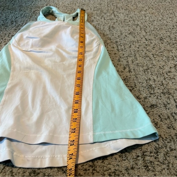 Lululemon Run: Make it Count Mint Green & White Scuba Tank Size - Picture 13 of 13